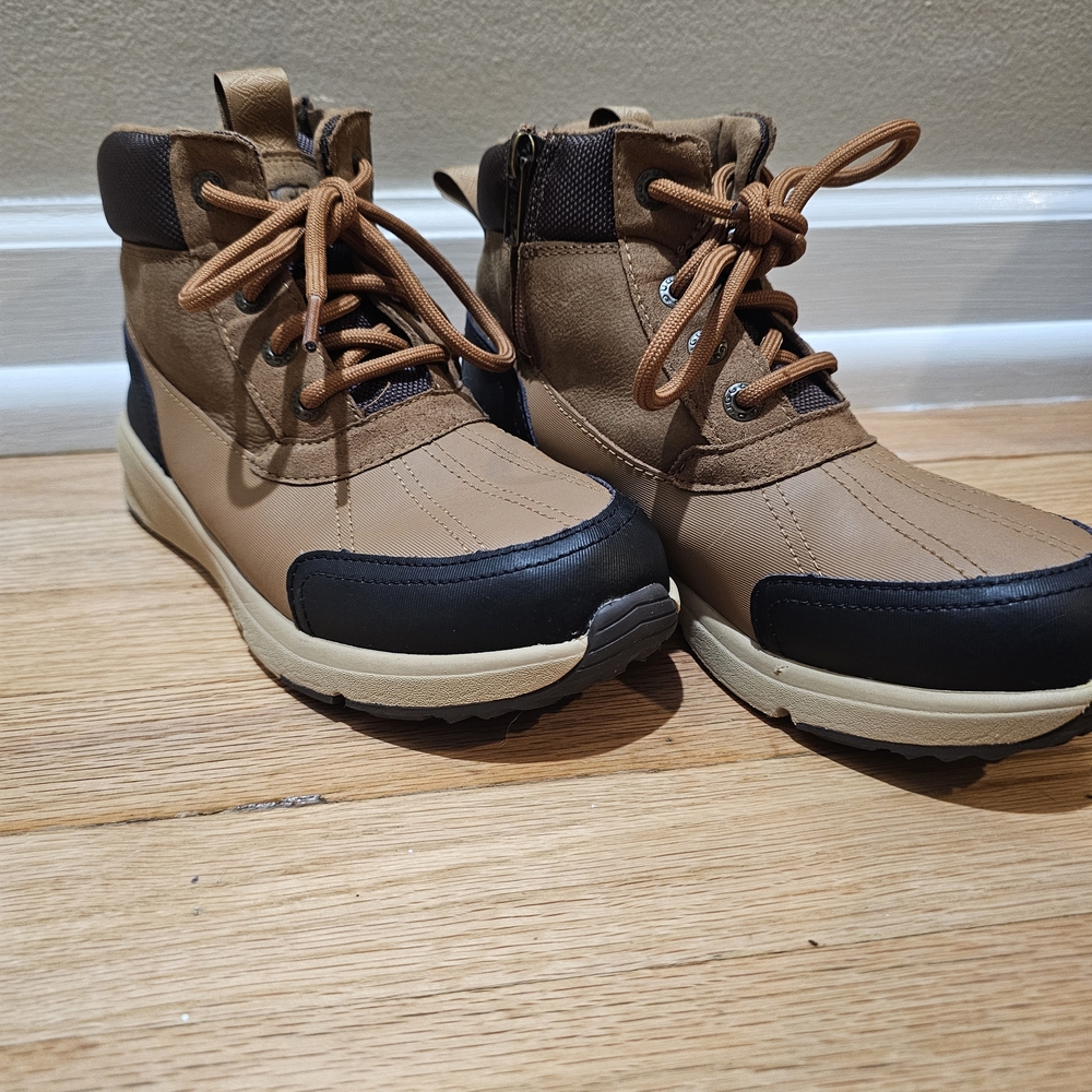 UGG Boys Brown and Black Lace-Up Boots